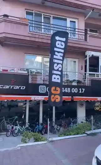 bisikletci-yelken-bayrağı-1 bisikletci-yelken-bayrağı-1